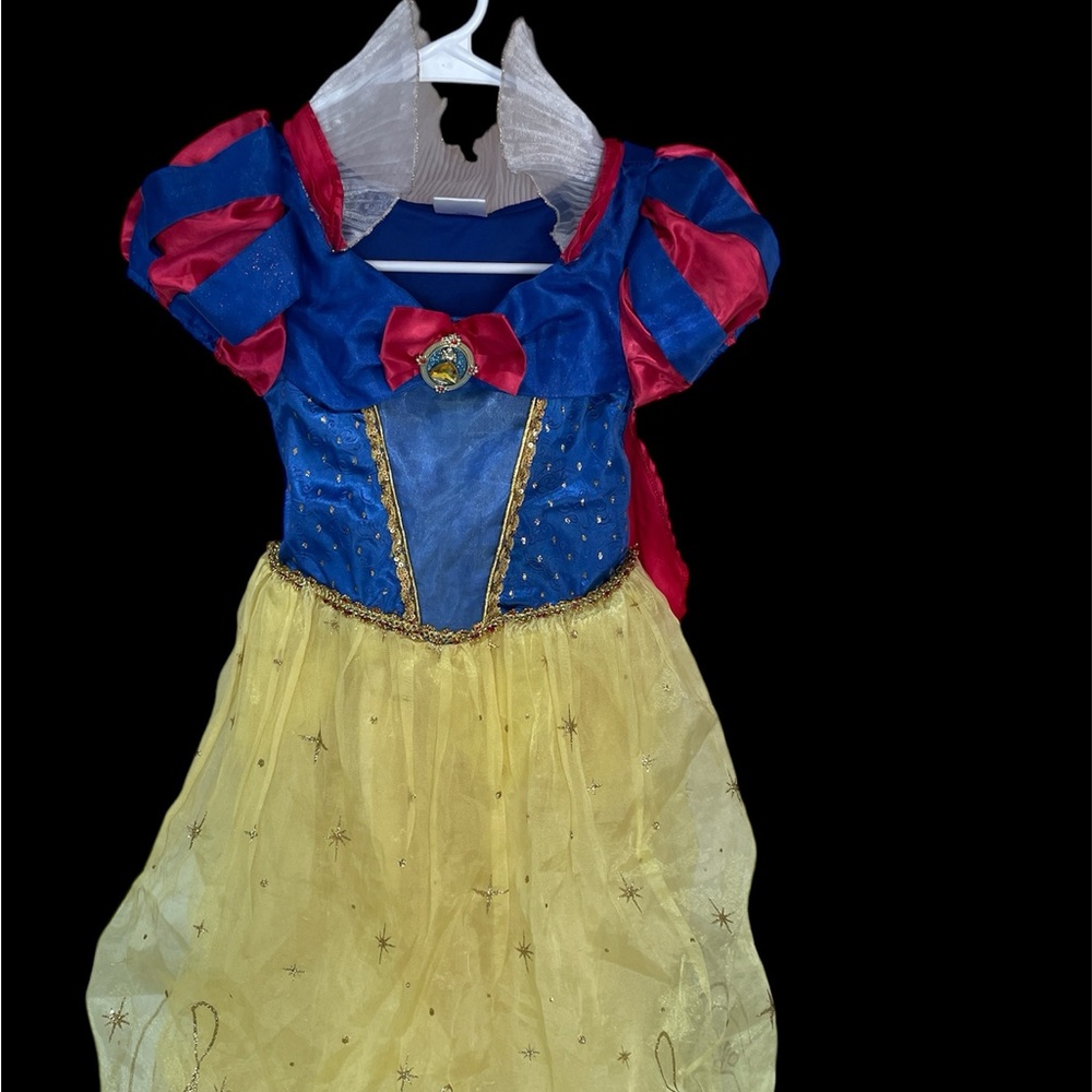 Disney Snow White size 5/6